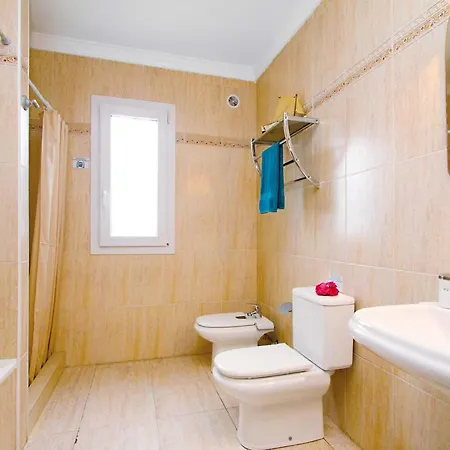 Villa Puerto Del Carmen Sleeps 6 Wifi